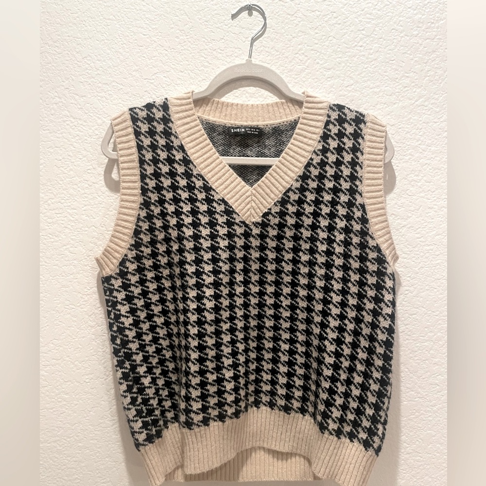Checkered sweater vest